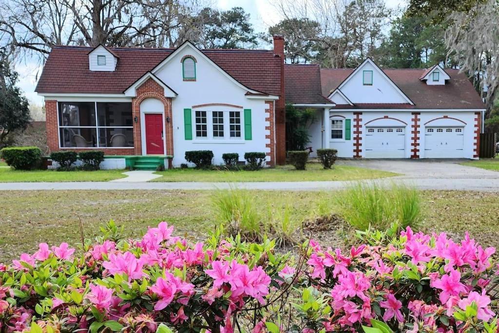 A Retro Rejuvenation Villa Midway Exterior foto